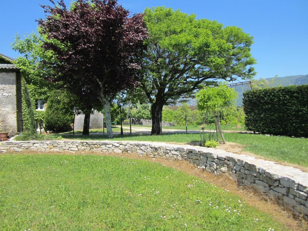 Gite De Fontepaisse Saint-Jean-en-Royans Eksteriør bilde